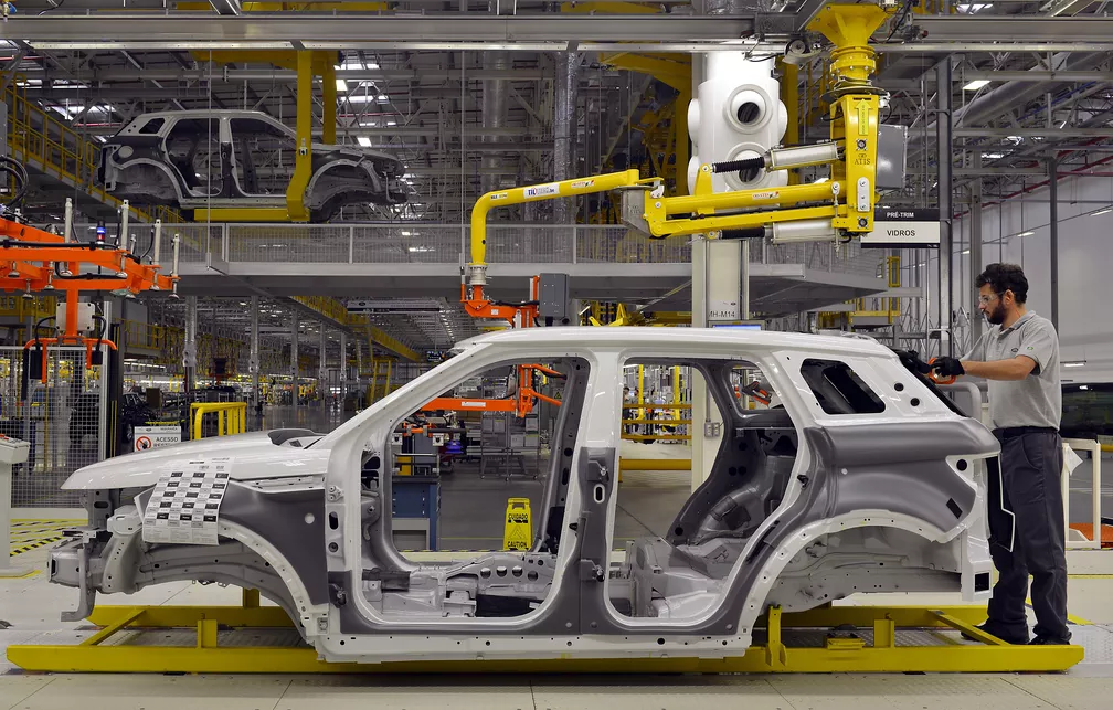 Volkswagen dá férias coletivas por falta de semicondutores