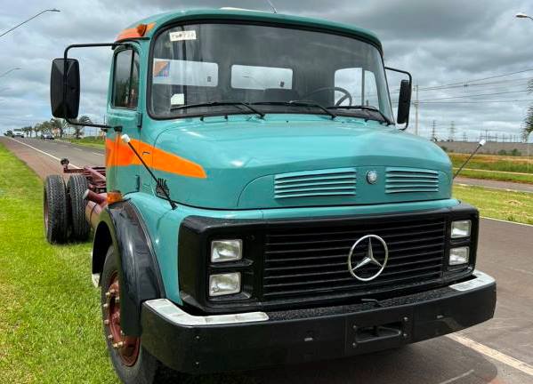Caminhão Mercedes-Benz 0-km guardado há 36 anos está em perfeito estado: veja fotos