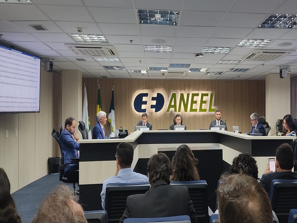 Aneel abre consulta para leilão de R$ 19,7 bilhões