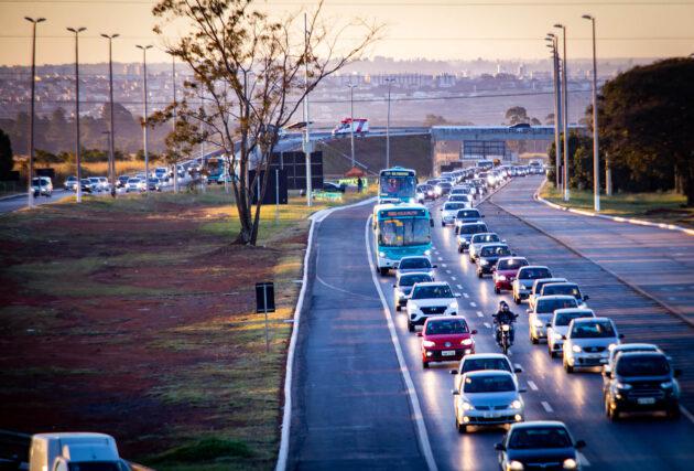 Atraso na safra e queda no preço do diesel
